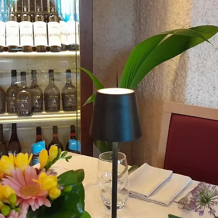 Adria & Hotel 3*